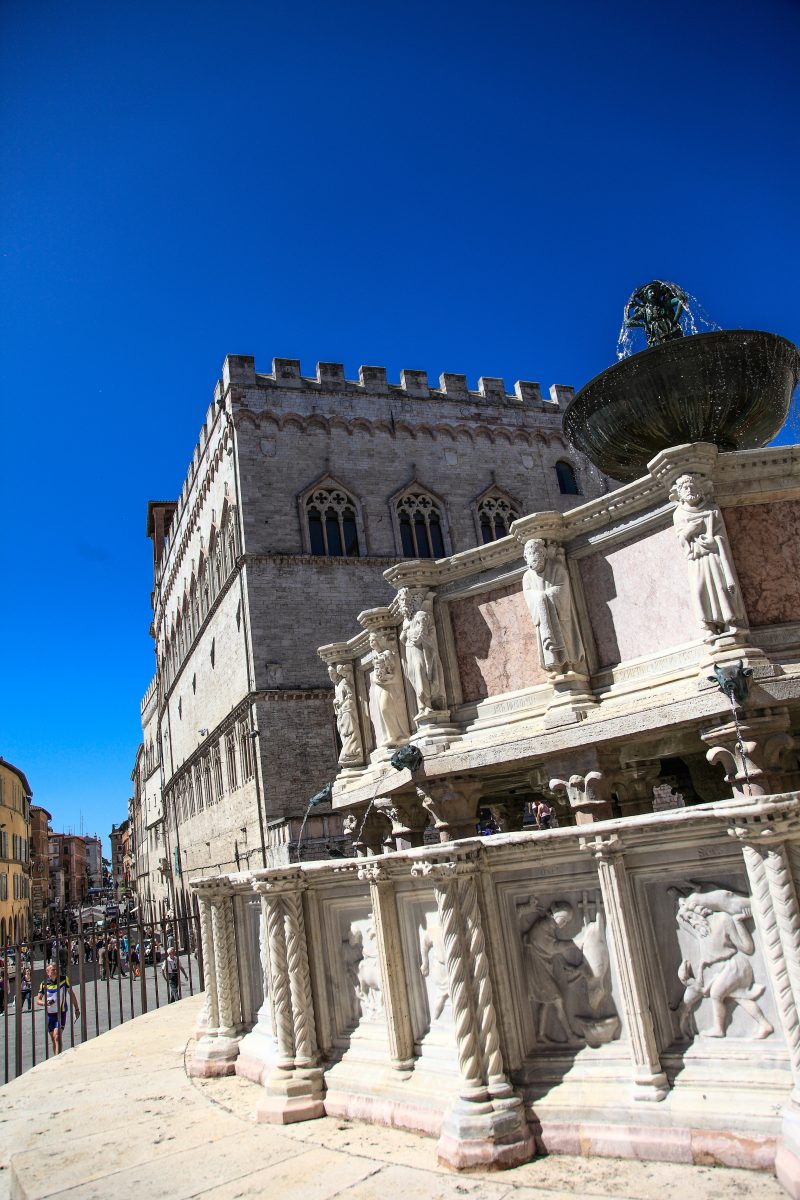 Via di Francesco - Fontana Maggiore, Perugia